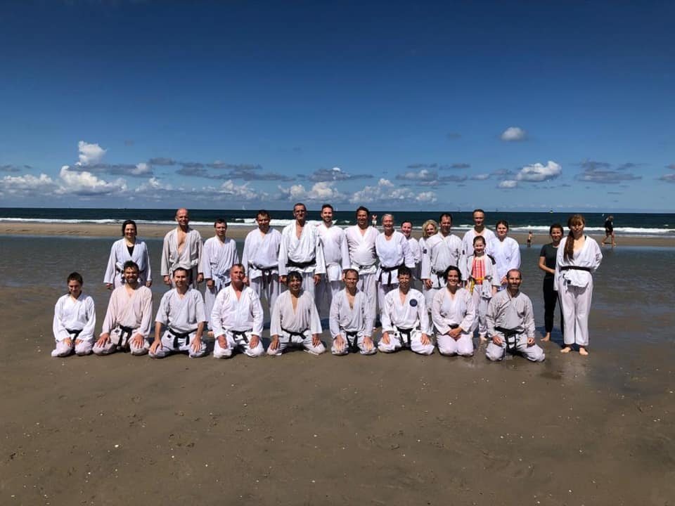 Strandtraining bei Holland Shotokan 2020